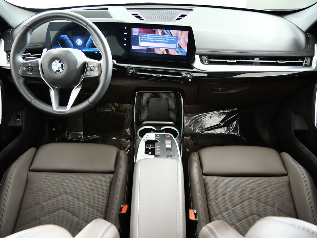 Thumbnail: 2025 BMW X1 - 6