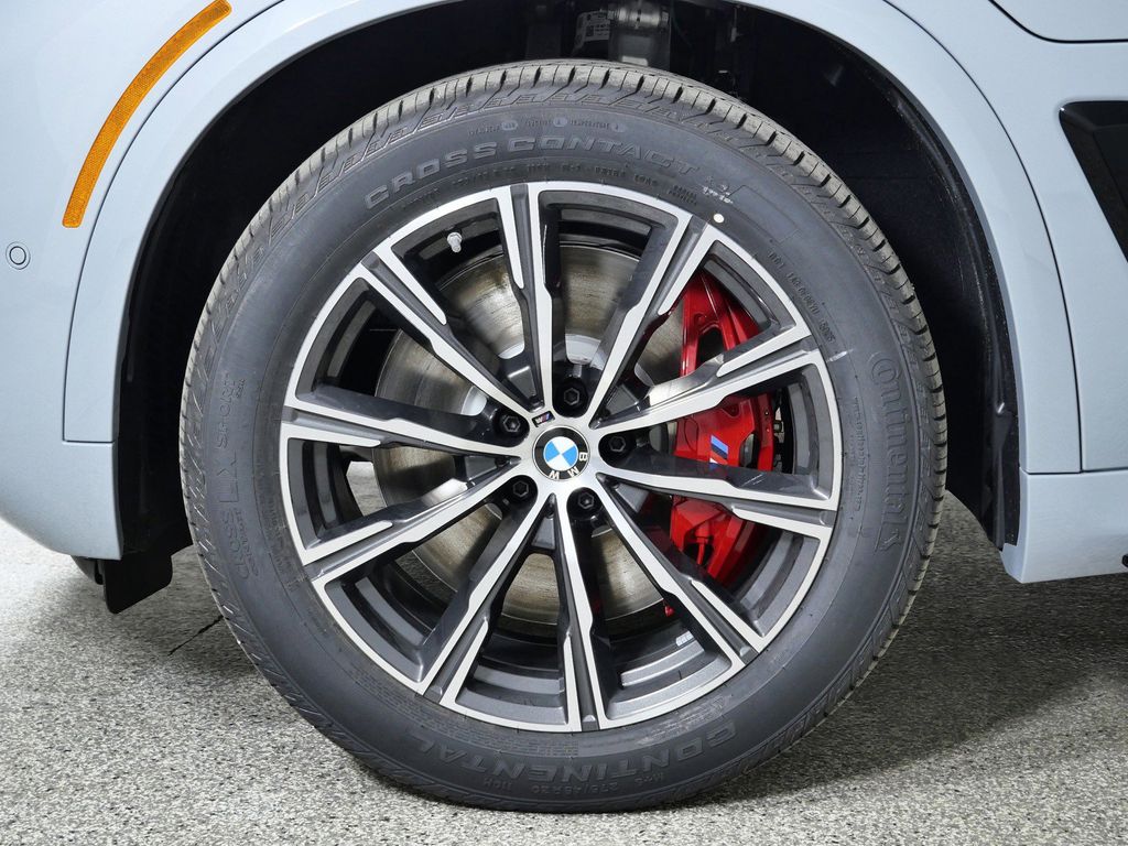 Thumbnail: 2026 BMW X5 - 17