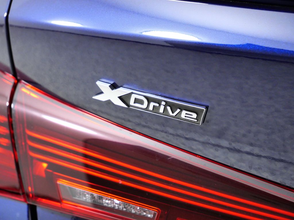 Thumbnail: 2026 BMW M4 - 13