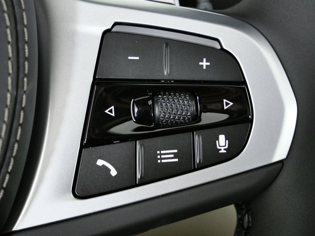 Thumbnail: 2026 BMW X5 - 42