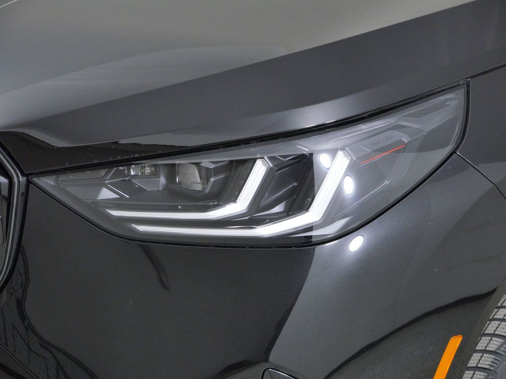 Thumbnail: 2026 BMW X3 - 3