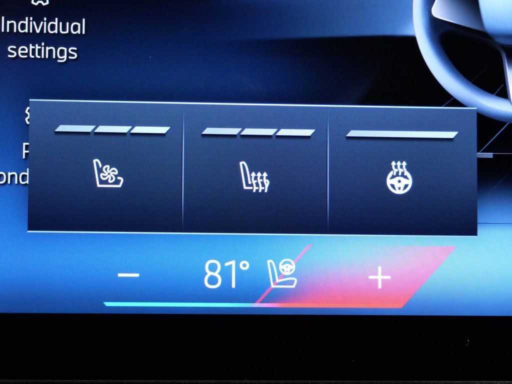 Thumbnail: 2026 BMW X7 - 48