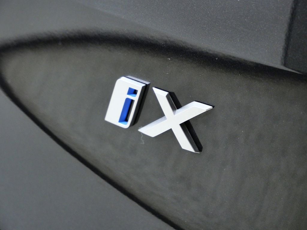 Thumbnail: 2025 BMW iX - 16