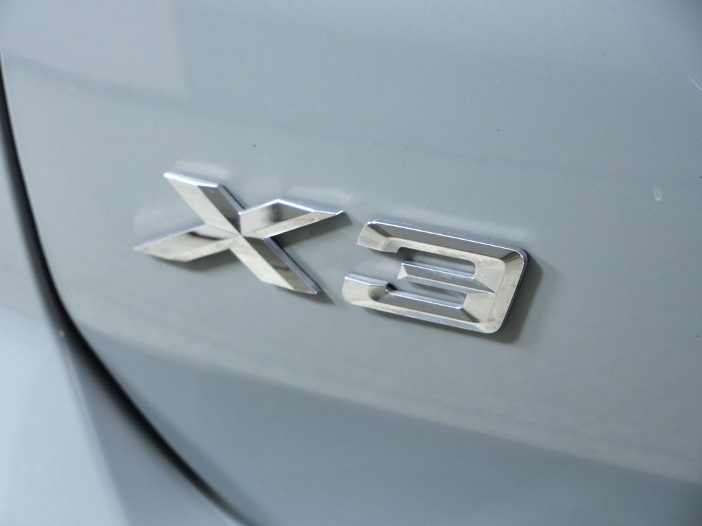 Thumbnail: 2023 BMW X3 - 16