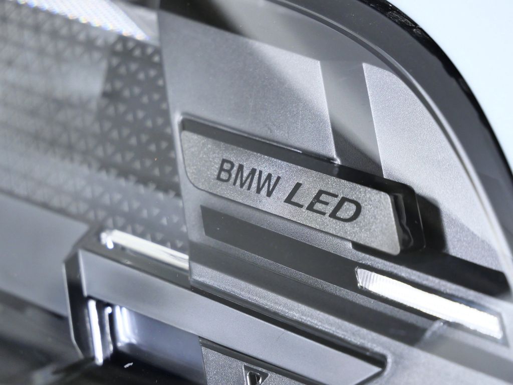 Thumbnail: 2026 BMW X5 - 4