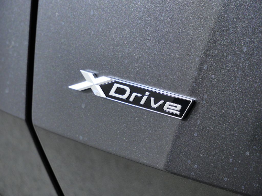 Thumbnail: 2026 BMW X3 - 13