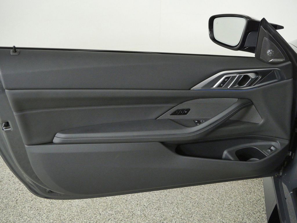 Thumbnail: 2024 BMW M4 - 28