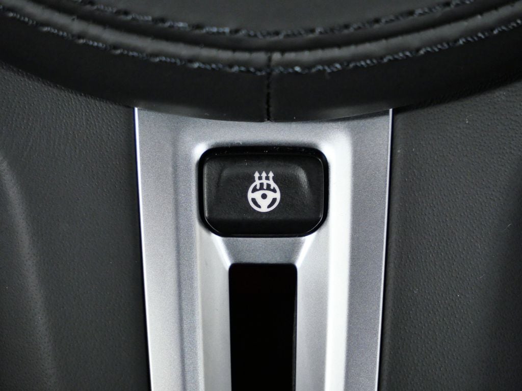 Thumbnail: 2025 BMW M8 - 43