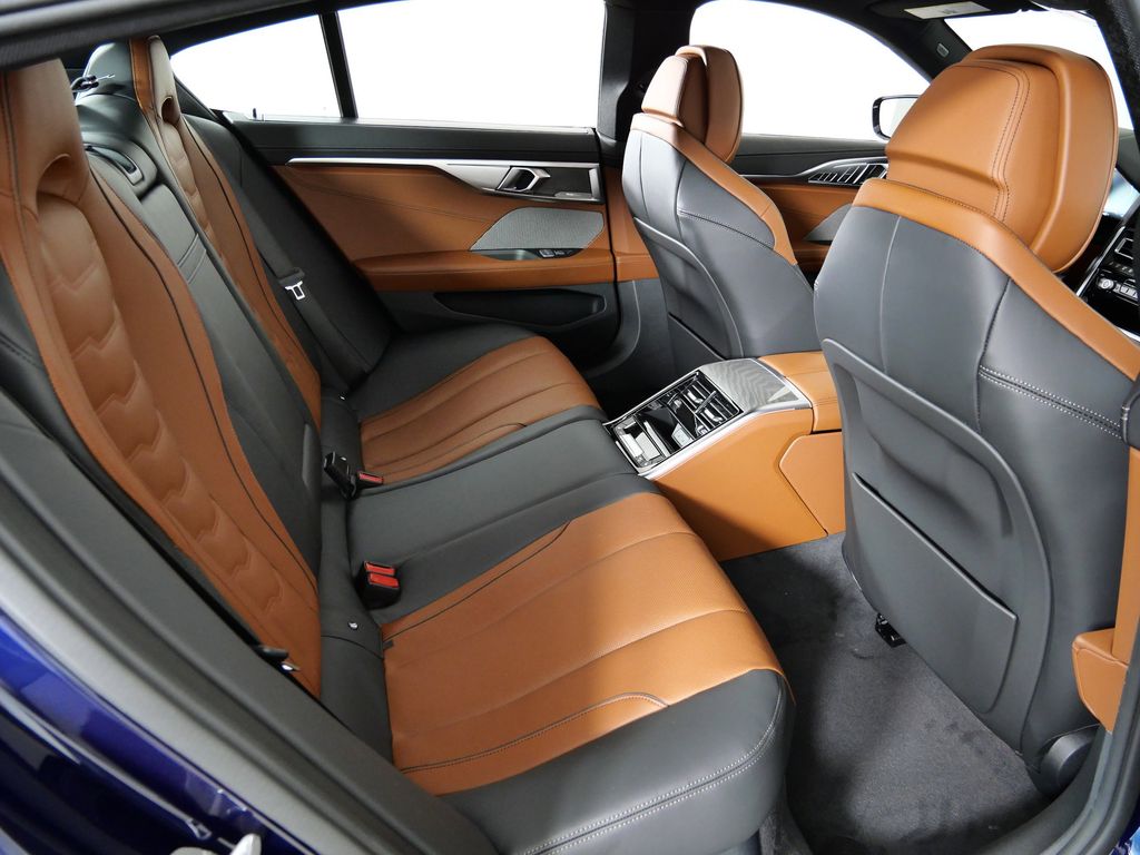 Thumbnail: 2026 BMW 8 Series - 25