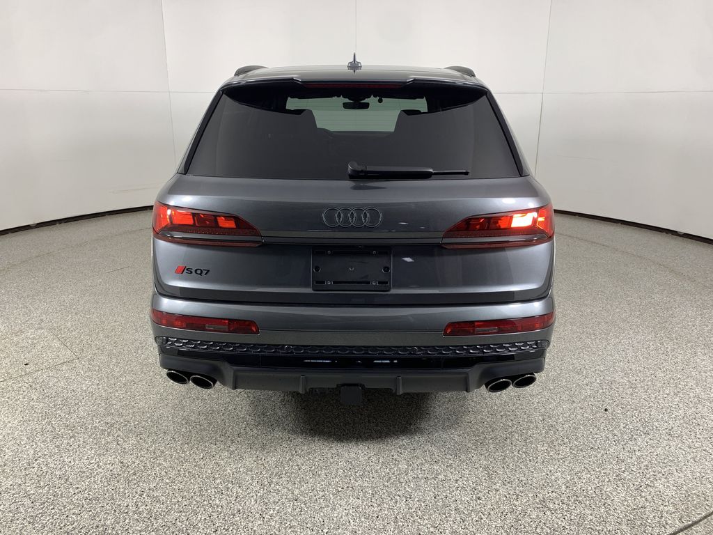 Thumbnail: 2025 Audi SQ7 - 7