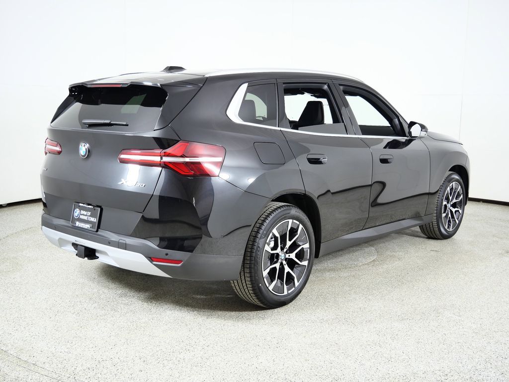 Thumbnail: 2026 BMW X3 - 9