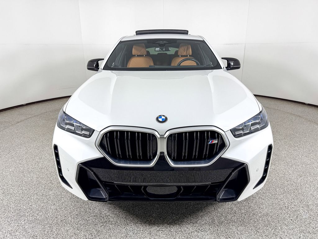 2024 BMW X6 M 8