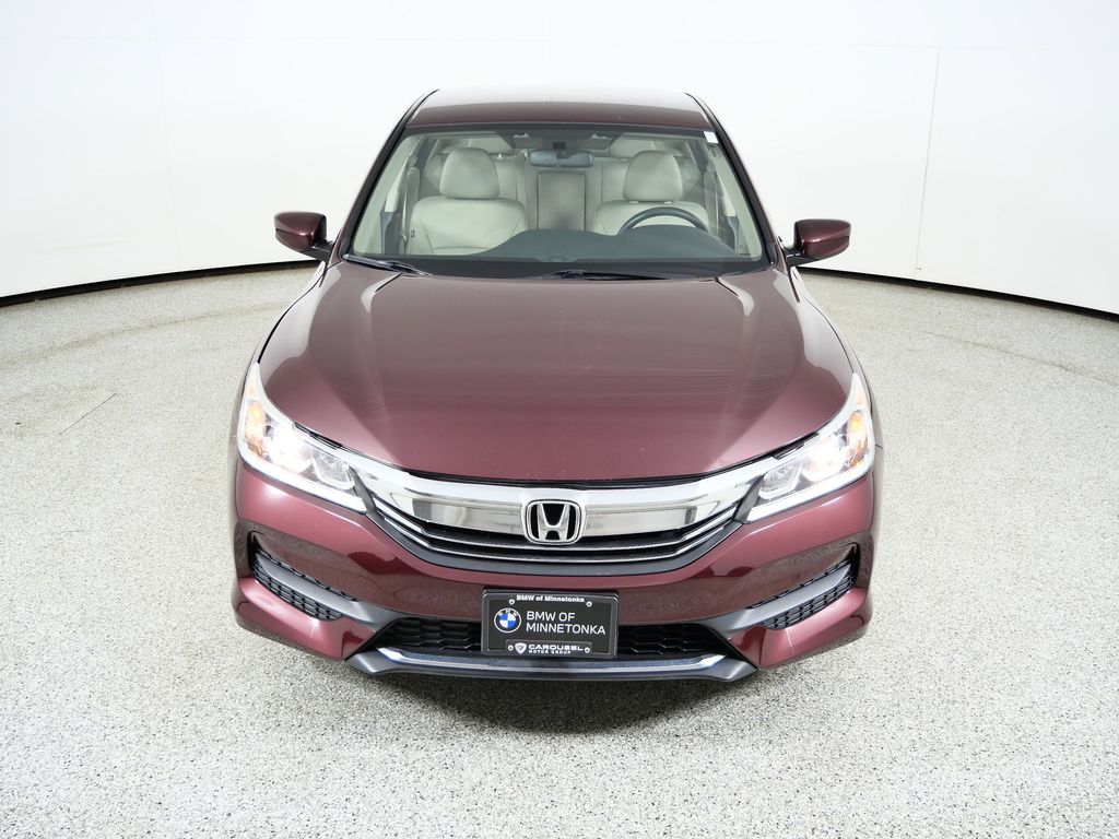 Thumbnail: 2016 Honda Accord - 16