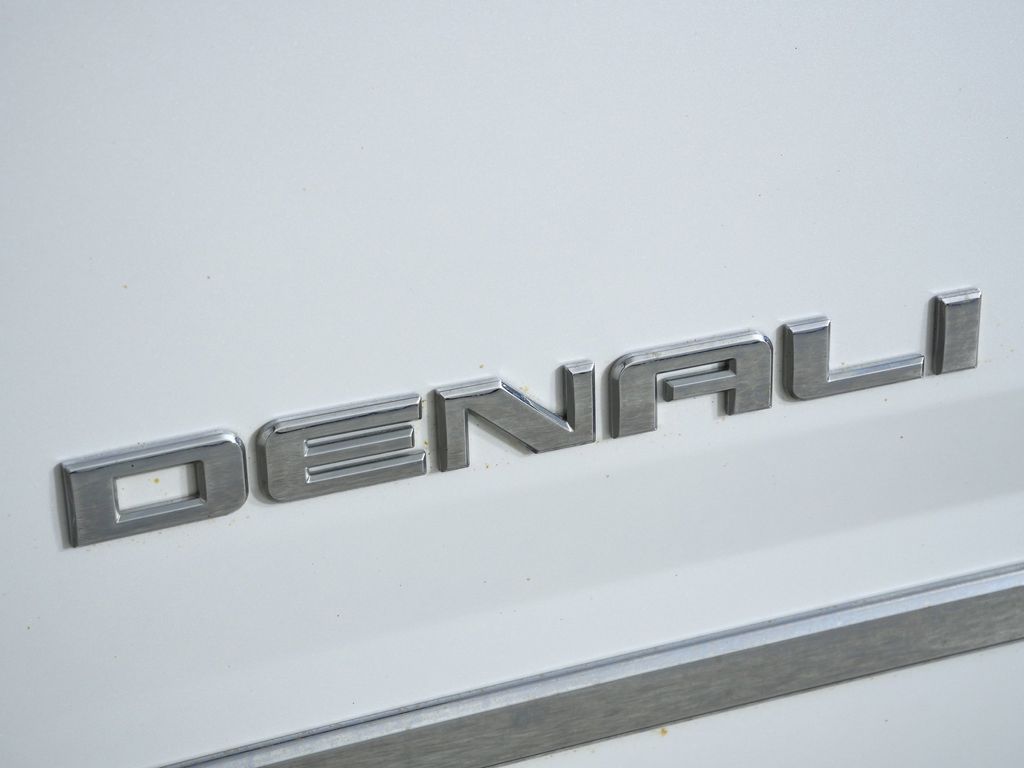 Thumbnail: 2018 GMC Yukon XL - 14