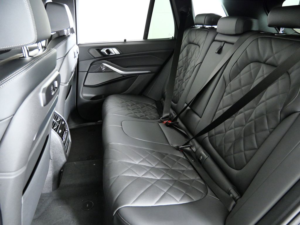 Thumbnail: 2026 BMW X5 - 33