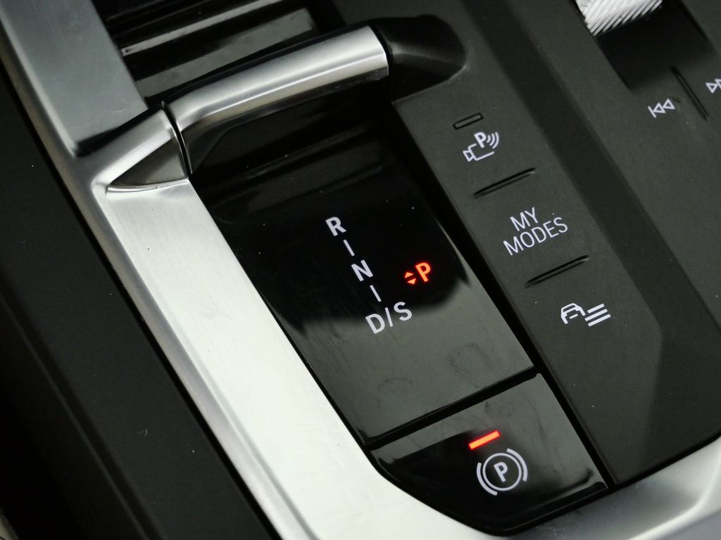 Thumbnail: 2025 BMW 2 Series - 50