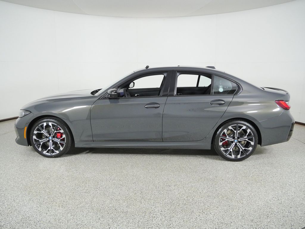 Thumbnail: 2026 BMW 3 Series - 15