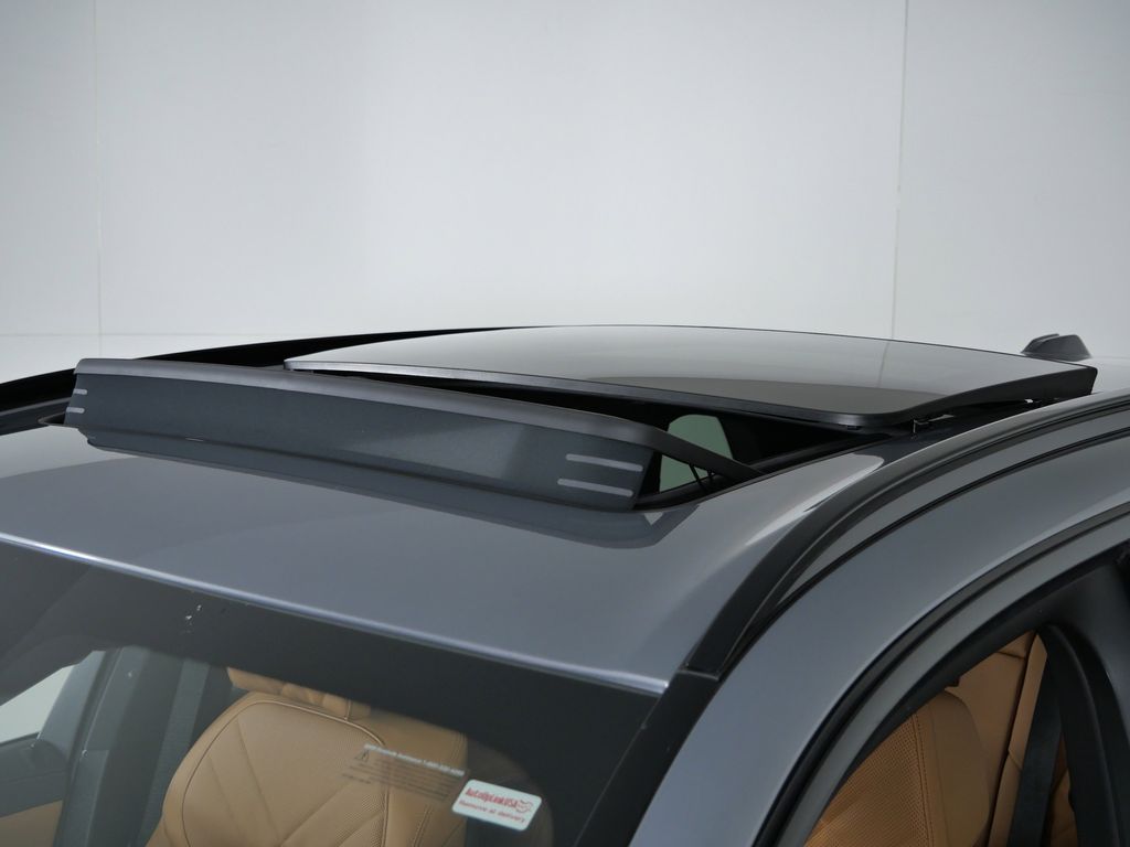 Thumbnail: 2026 BMW X5 - 18