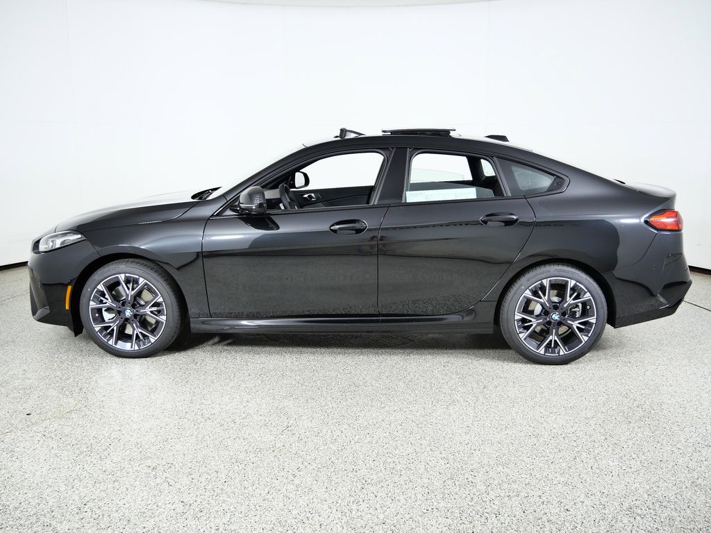 Thumbnail: 2026 BMW 2 Series - 15