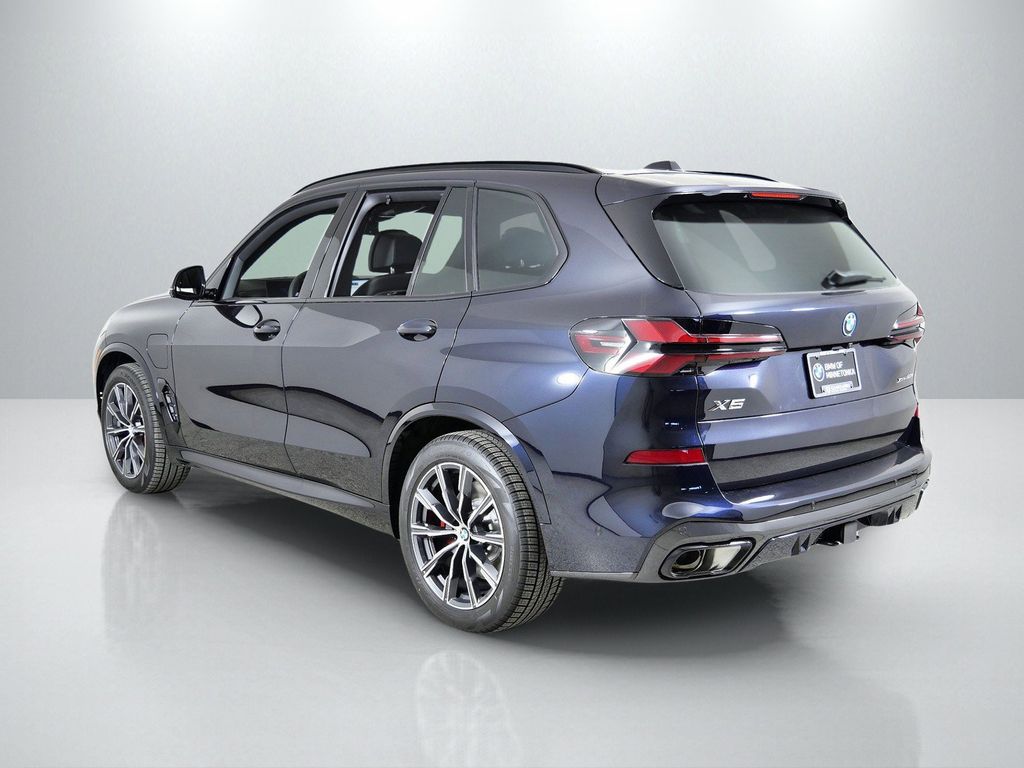 Thumbnail: 2026 BMW X5 - 14