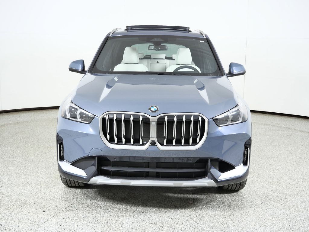 Thumbnail: 2026 BMW X1 - 2