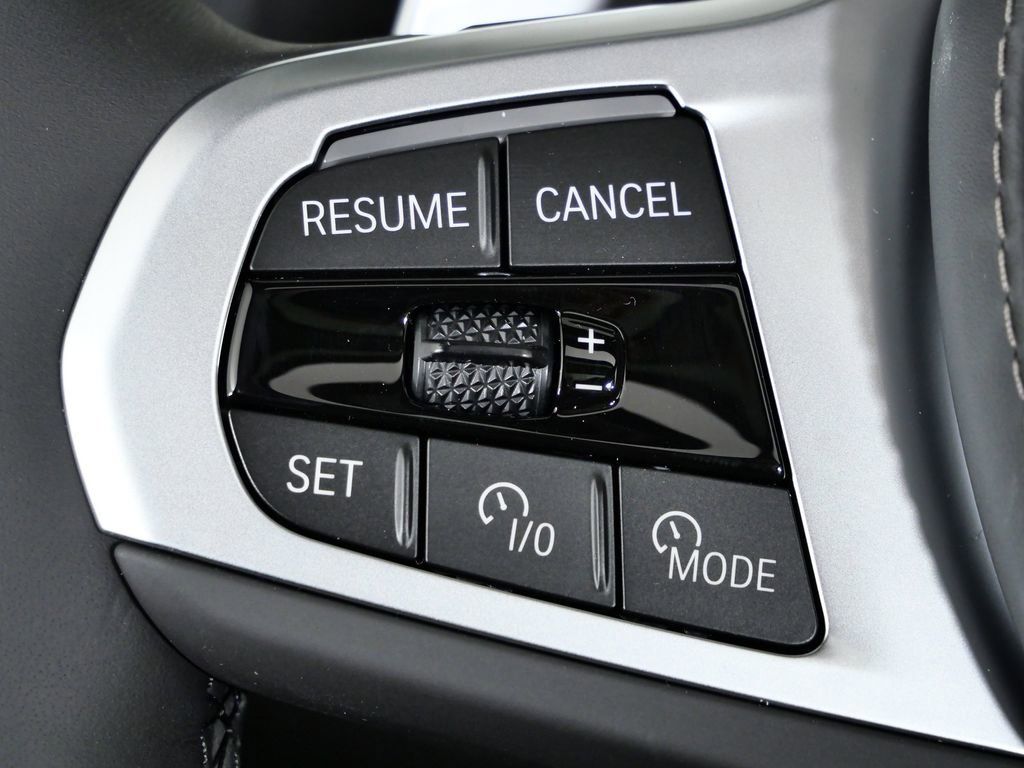 Thumbnail: 2026 BMW X7 - 43