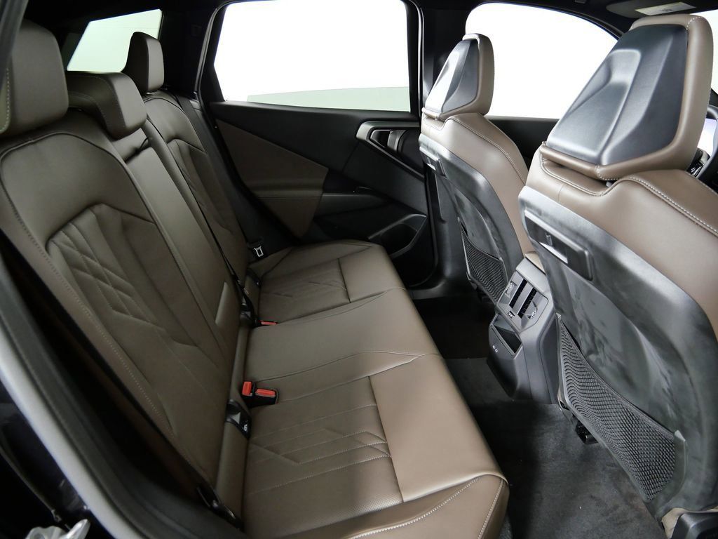 Thumbnail: 2026 BMW X3 - 27