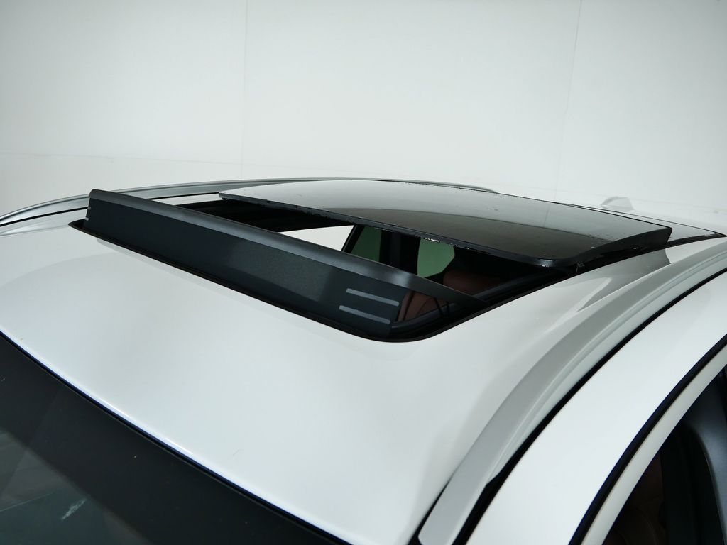 Thumbnail: 2026 BMW X5 - 19