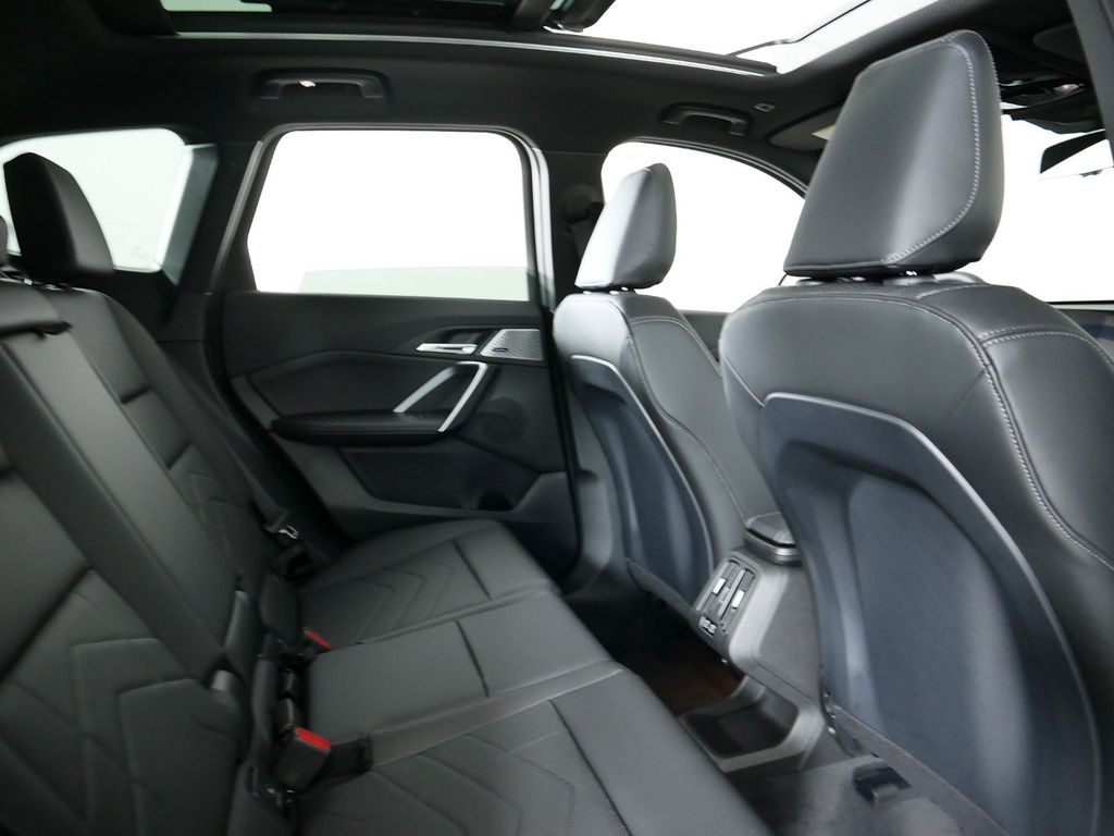 Thumbnail: 2025 BMW X1 - 23