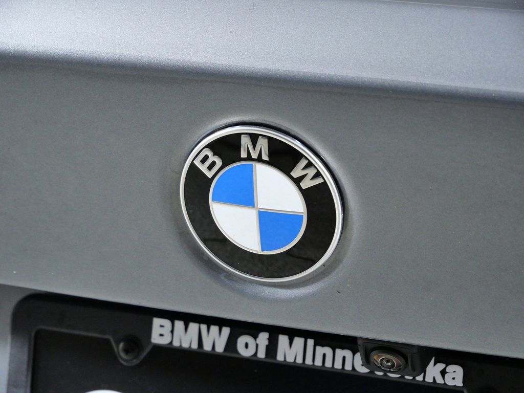 Thumbnail: 2026 BMW 3 Series - 11