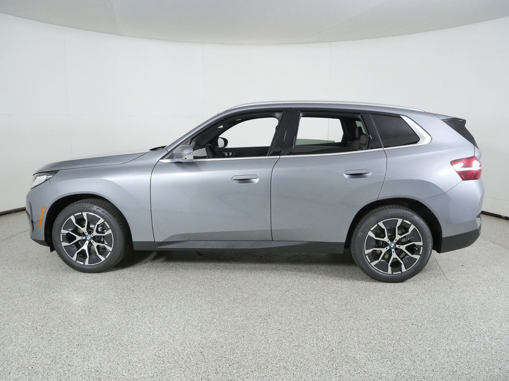 Thumbnail: 2026 BMW X3 - 15