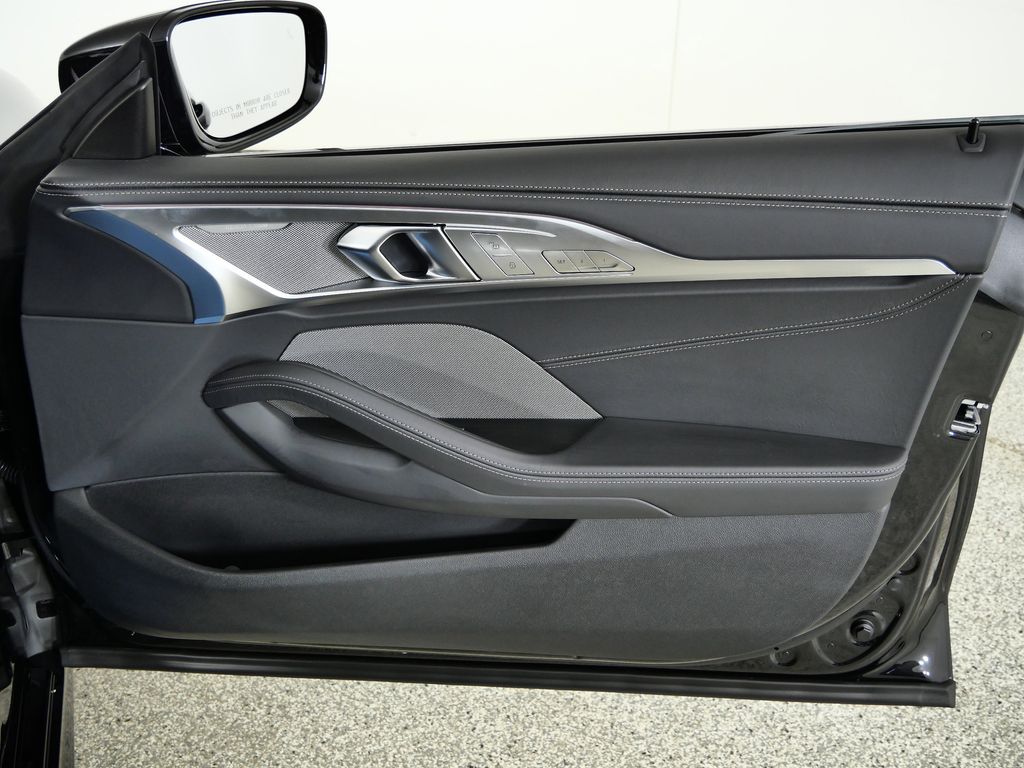 Thumbnail: 2026 BMW 8 Series - 20