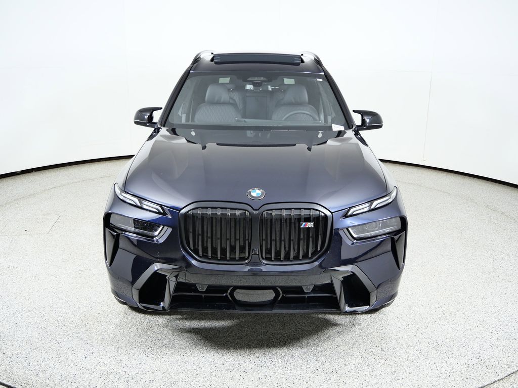 Thumbnail: 2026 BMW X7 - 16