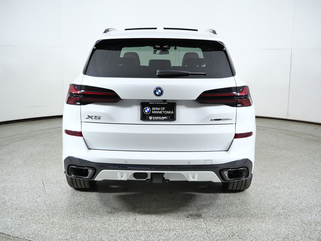 Thumbnail: 2026 BMW X5 - 10