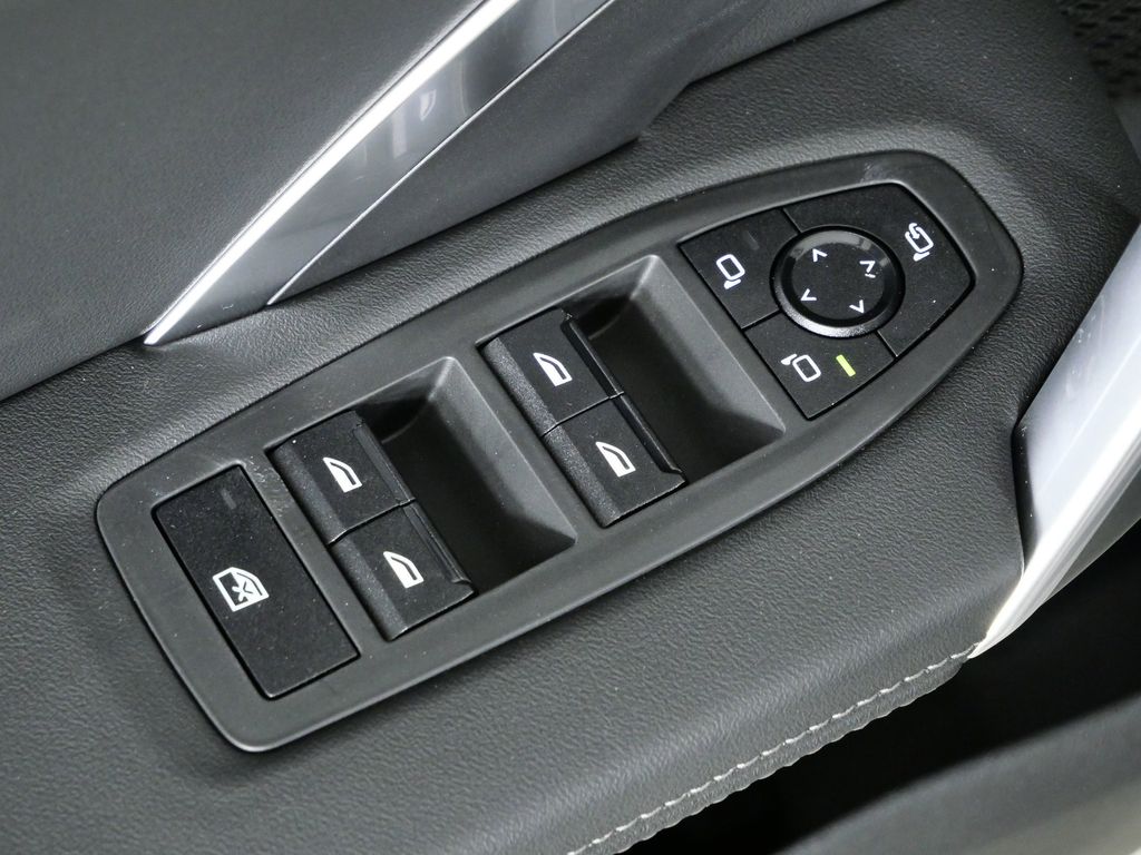 Thumbnail: 2026 BMW X1 - 34