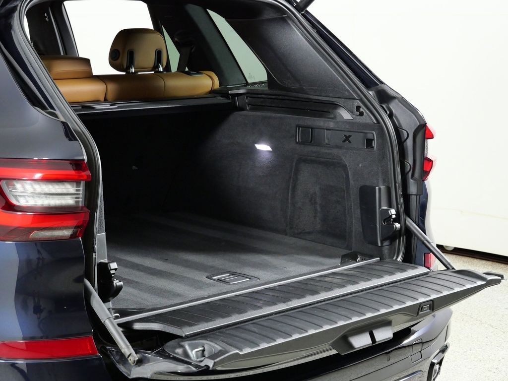 Thumbnail: 2023 BMW X5 - 29