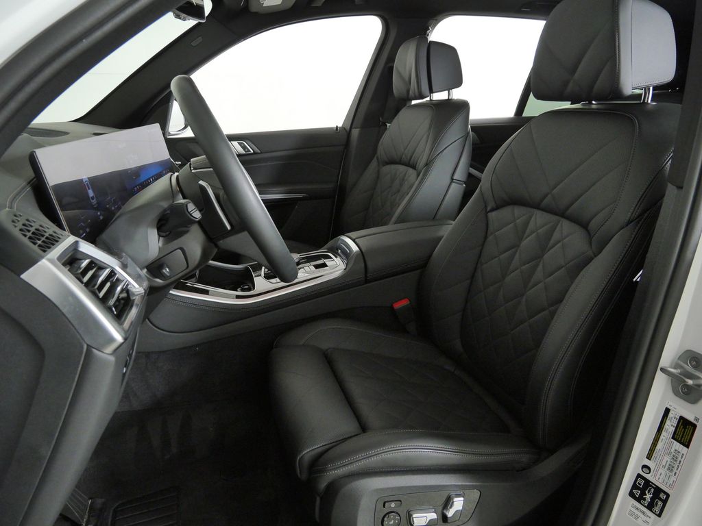 Thumbnail: 2026 BMW X5 - 36