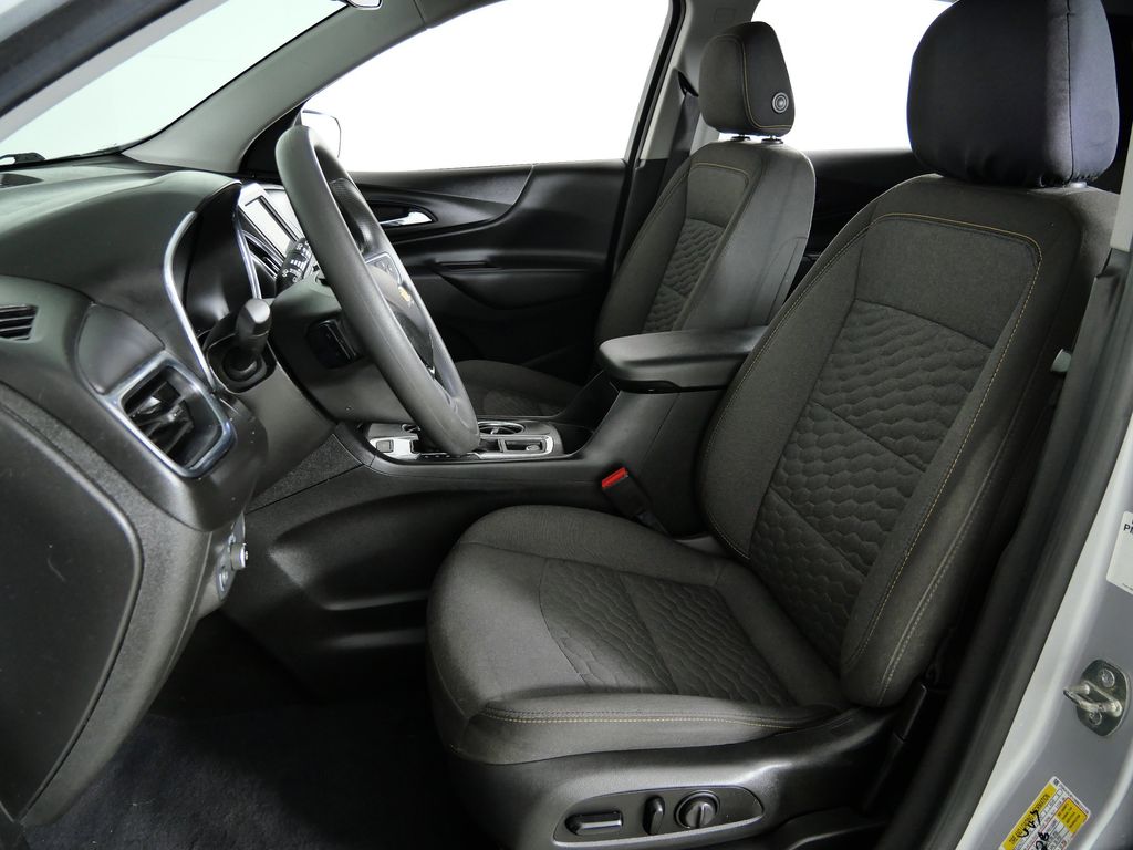 Thumbnail: 2021 Chevrolet Equinox - 33