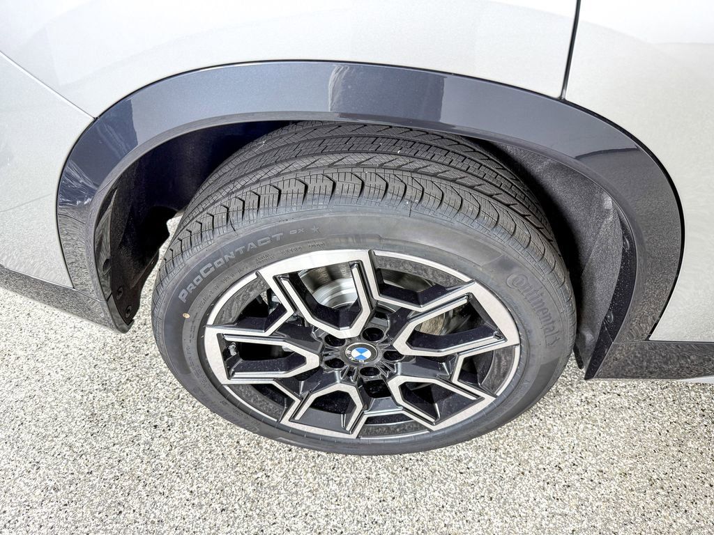 Thumbnail: 2025 BMW X1 - 20