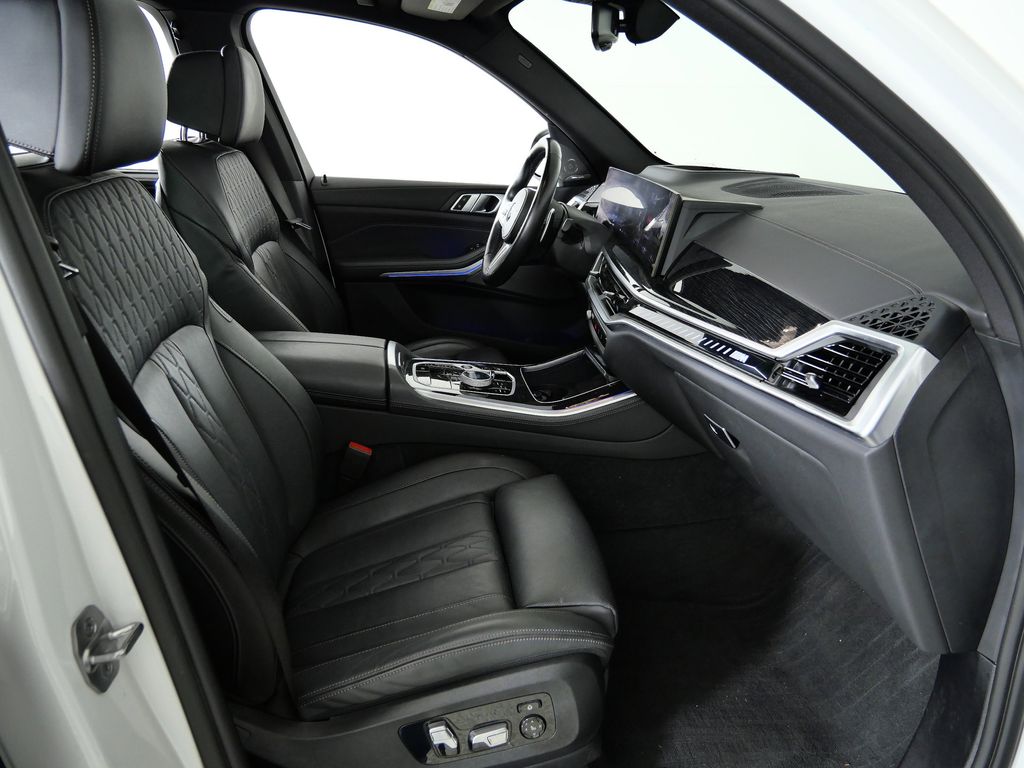 Thumbnail: 2024 BMW X5 - 24