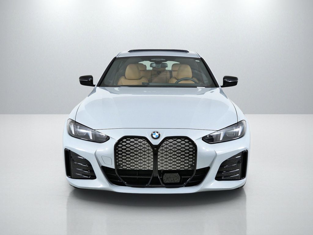 Thumbnail: 2026 BMW i4 - 2