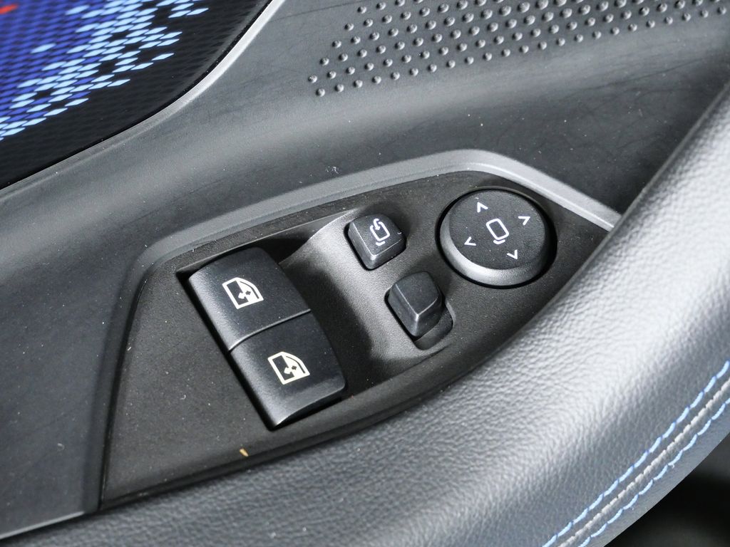 Thumbnail: 2023 BMW M2 - 29