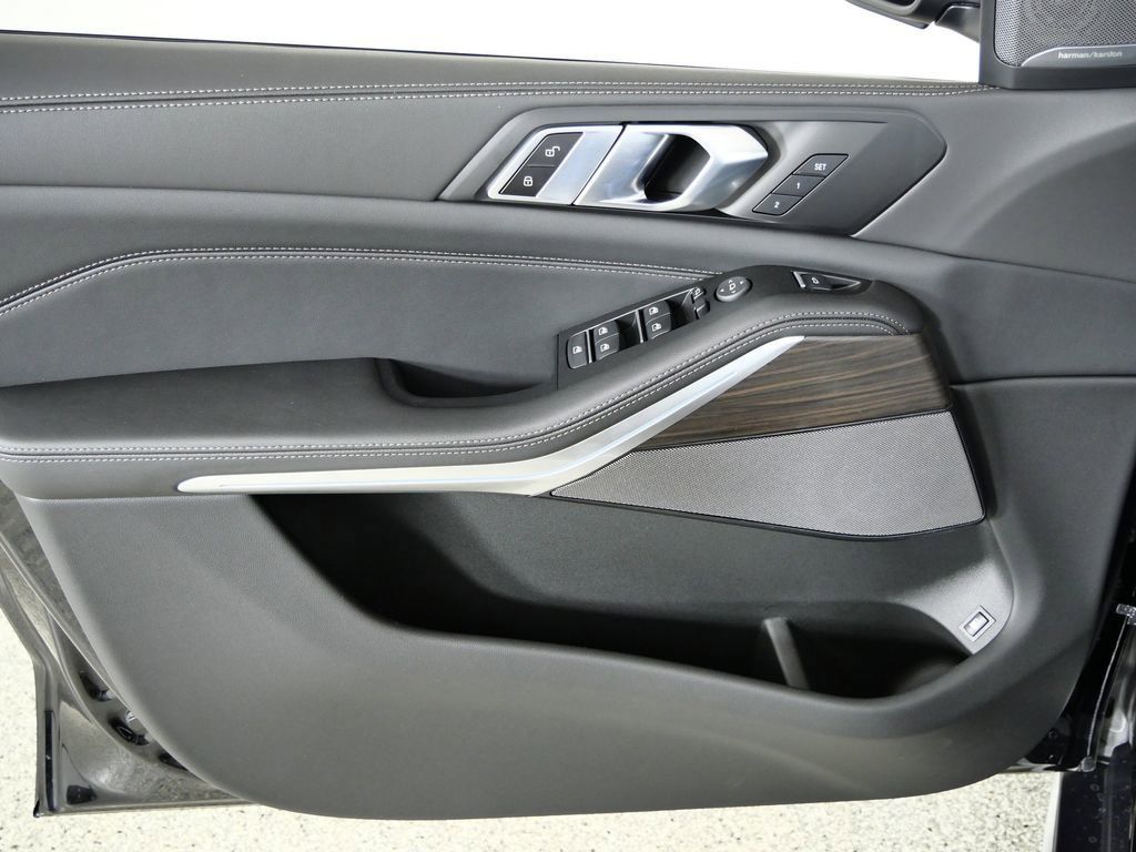 Thumbnail: 2026 BMW X5 - 36