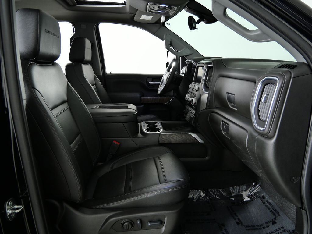 Thumbnail: 2022 GMC Sierra 2500 - 21