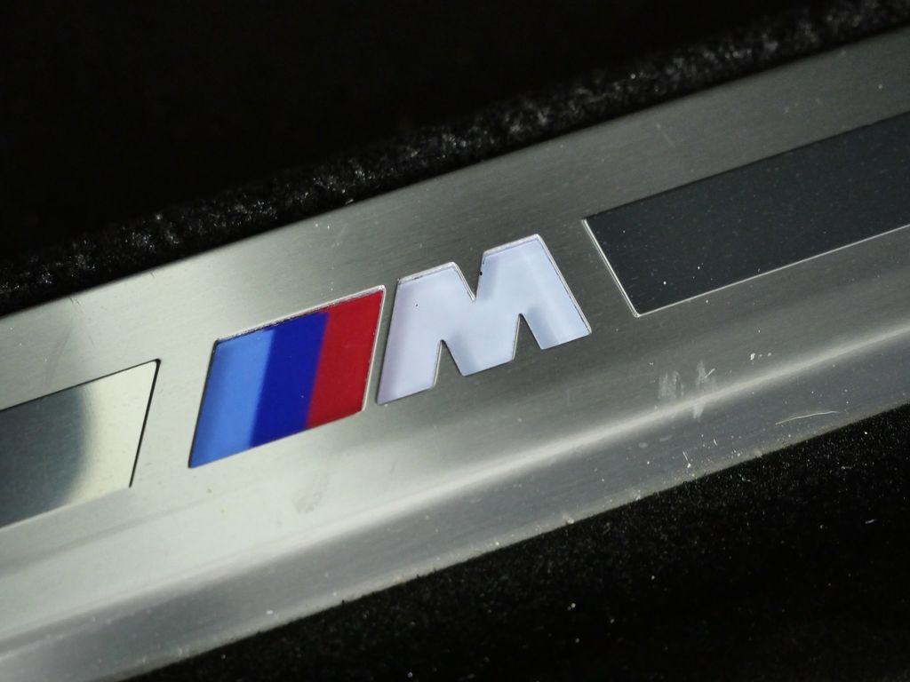 Thumbnail: 2025 BMW 7 Series - 25