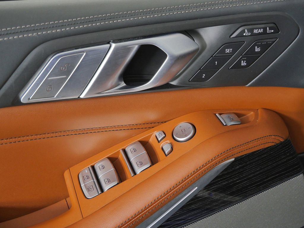 Thumbnail: 2021 BMW X7 - 40
