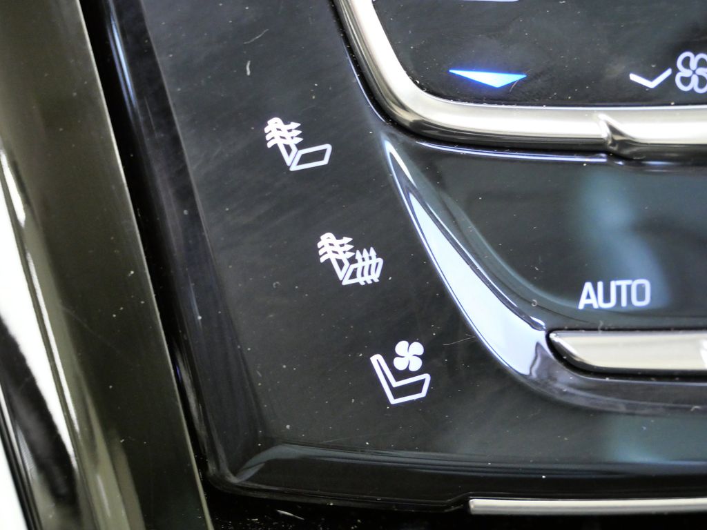Thumbnail: 2015 Cadillac Escalade - 48