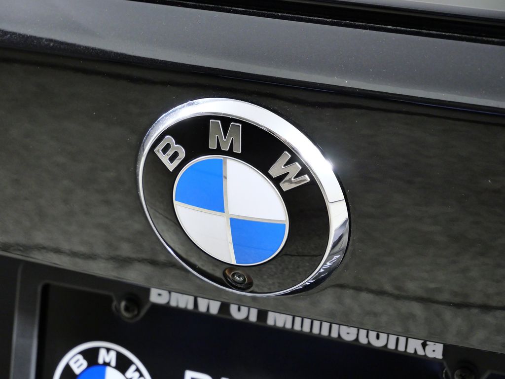 Thumbnail: 2025 BMW 4 Series - 11