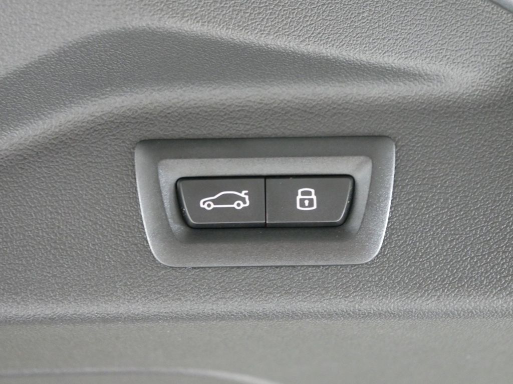 2025 BMW X7 xDrive40i 29