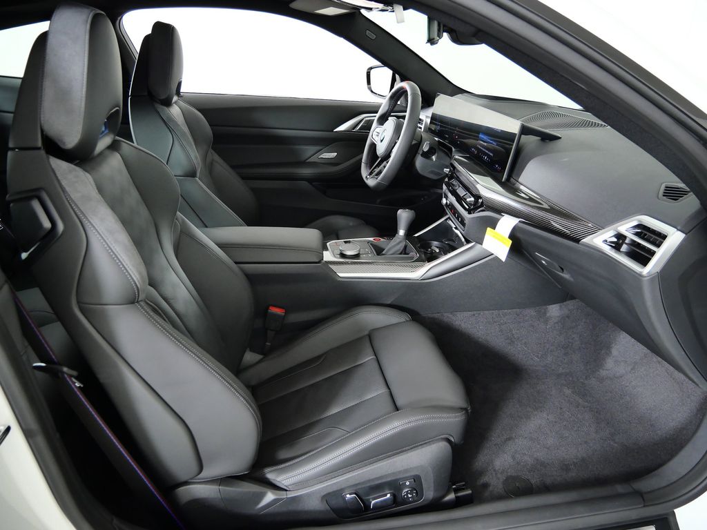 Thumbnail: 2026 BMW M4 - 19